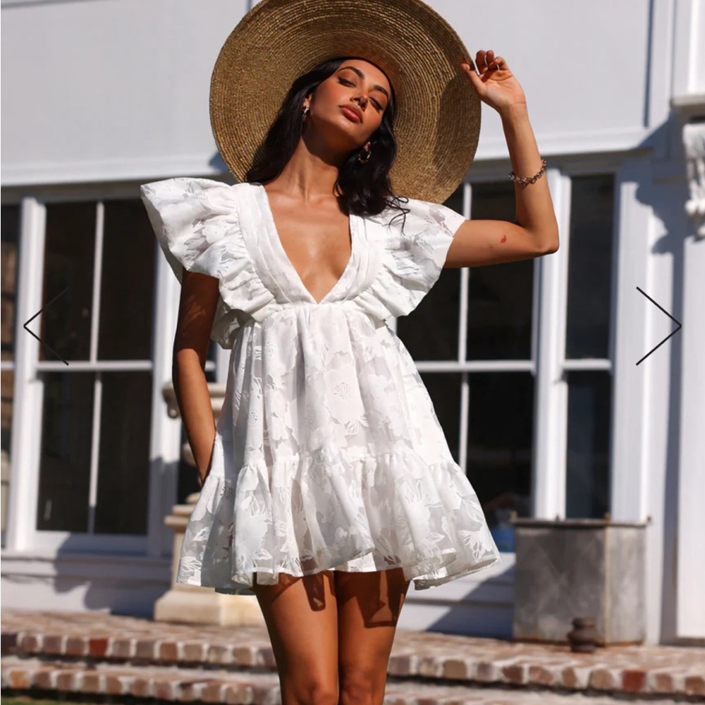 Hello Molly Baby Doll White Mini